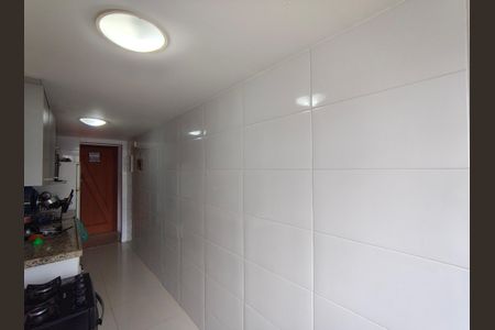 Cozinha de apartamento à venda com 2 quartos, 57m² em Taquara, Rio de Janeiro