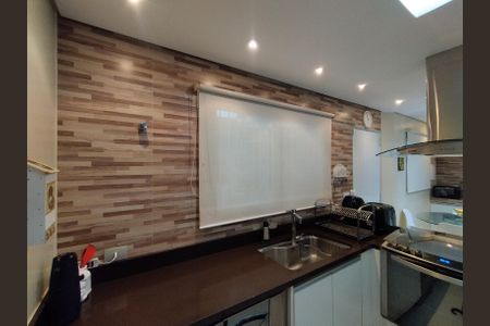 Casa à venda com 225m², 3 quartos e 5 vagas Casa à venda com 225m², 3 quartos e 5 vagasCozinha - Armários