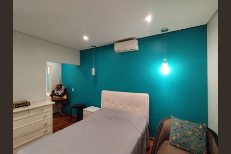 Casa à venda com 225m², 3 quartos e 5 vagas Casa à venda com 225m², 3 quartos e 5 vagasSuíte 1