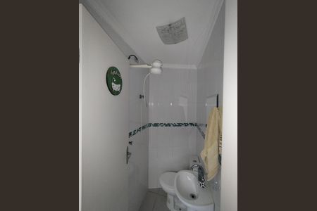 Casa à venda com 225m², 3 quartos e 5 vagas Casa à venda com 225m², 3 quartos e 5 vagasBanheiro - torneira