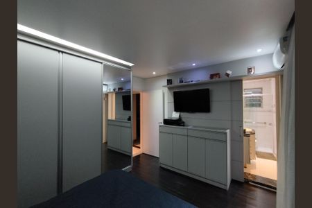 Casa à venda com 225m², 3 quartos e 5 vagas Casa à venda com 225m², 3 quartos e 5 vagasSuíte 3