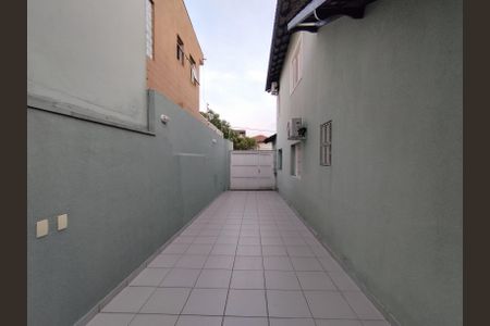 Casa à venda com 225m², 3 quartos e 5 vagas Casa à venda com 225m², 3 quartos e 5 vagasGaragem