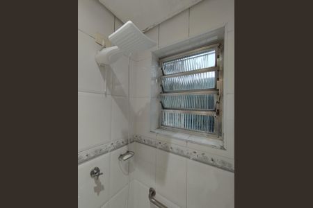 Casa à venda com 225m², 3 quartos e 5 vagas Casa à venda com 225m², 3 quartos e 5 vagasBanheiro - torneira