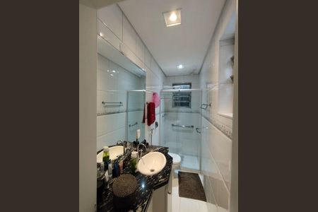 Casa à venda com 225m², 3 quartos e 5 vagas Casa à venda com 225m², 3 quartos e 5 vagasBanheiro - torneira