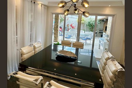 Casa à venda com 4 quartos, 302m² em Parque dos Passaros, São Bernardo do Campo