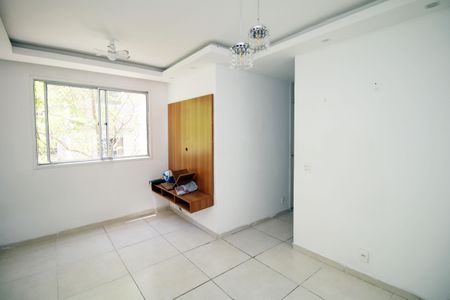 Sala de apartamento para alugar com 2 quartos, 45m² em Pavuna, Nilópolis