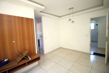 Sala de apartamento para alugar com 2 quartos, 45m² em Pavuna, Nilópolis
