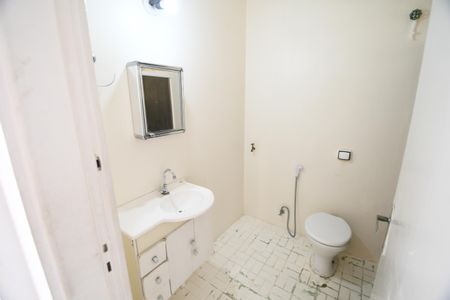 Banheiro de apartamento para alugar com 1 quarto, 40m² em Centro, Campinas