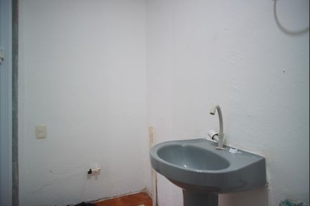 Banheiro da Suíte de casa à venda com 2 quartos, 80m² em Passo das Pedras, Porto Alegre