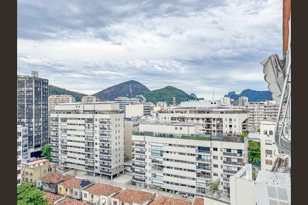 Quarto vista de kitnet/studio para alugar com 1 quarto, 18m² em Botafogo, Rio de Janeiro