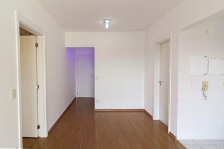 Sala de apartamento para alugar com 1 quarto, 50m² em Jardim Aeroporto, São Paulo