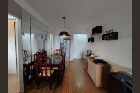 Apartamento à venda com 69m², 2 quartos e 2 vagasSala 