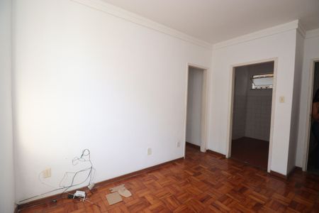 Sala de apartamento para alugar com 1 quarto, 40m² em Brotas, Salvador