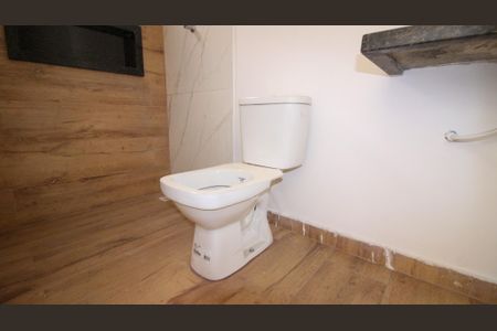 Banheiro Social de kitnet/studio para alugar com 1 quarto, 24m² em Vila Formosa, São Paulo