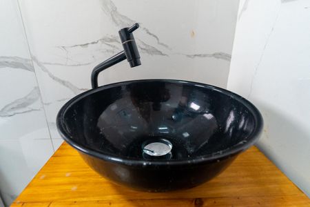 Studio para alugar com 30m², 1 quarto e sem vaga Studio para alugar com 30m², 1 quarto e sem vagaBanheiro Detalhe