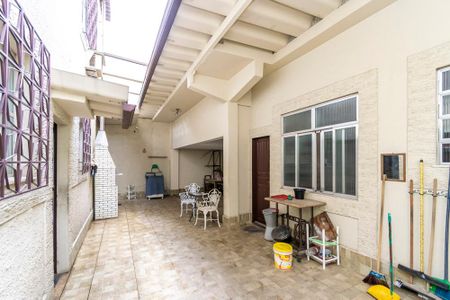 Casa à venda com 182m², 5 quartos e 4 vagasVaranda Gourmet