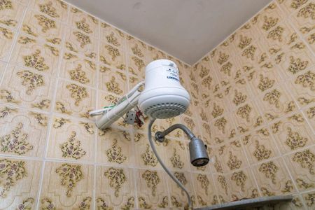 Casa à venda com 182m², 5 quartos e 4 vagasBanheiro 2