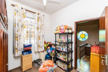 Casa à venda com 182m², 5 quartos e 4 vagasQuarto 4