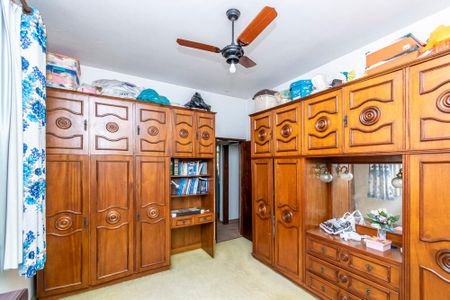 Casa à venda com 182m², 5 quartos e 4 vagasQuarto 1