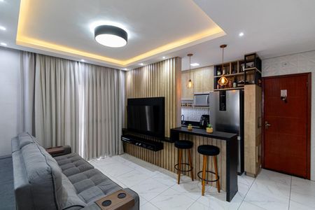 Sala/Cozinha/Área de Serviço  de apartamento para alugar com 2 quartos, 78m² em Parque Maria Luiza, São Paulo