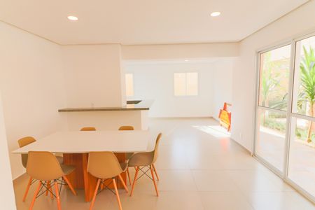 Studio à venda com 27m², 1 quarto e sem vagaÁrea comum - Salão de festas