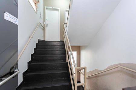 Apartamento à venda com 55m², 2 quartos e 1 vaga Apartamento à venda com 55m², 2 quartos e 1 vagaEntrada