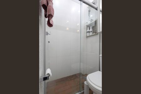 Apartamento à venda com 55m², 2 quartos e 1 vaga Apartamento à venda com 55m², 2 quartos e 1 vagaBanheiro social