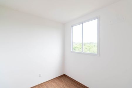 Quarto 1 de apartamento para alugar com 2 quartos, 42m² em Campo Grande, Rio de Janeiro