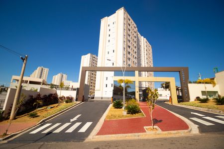 Apartamento para alugar com 42m², 2 quartos e 1 vaga Apartamento para alugar com 42m², 2 quartos e 1 vagaFachada