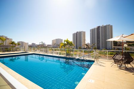 Apartamento para alugar com 42m², 2 quartos e 1 vaga Apartamento para alugar com 42m², 2 quartos e 1 vagaÁrea comum - Piscina
