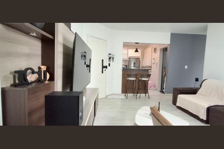 Sala de apartamento para alugar com 3 quartos, 74m² em Barreiros, São José