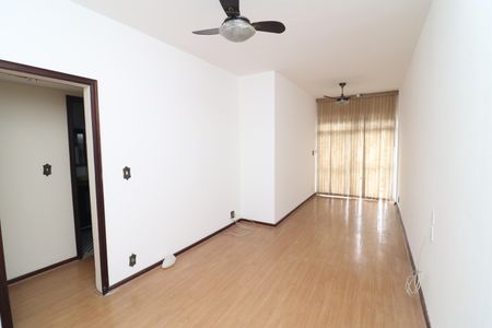 Sala de apartamento para alugar com 2 quartos, 70m² em Ilha Governador, Rio de Janeiro