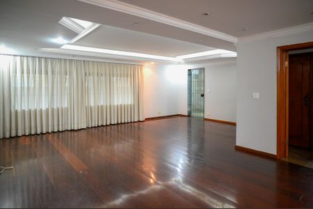 Sala de casa à venda com 4 quartos, 332m² em Bosque da Saúde, São Paulo