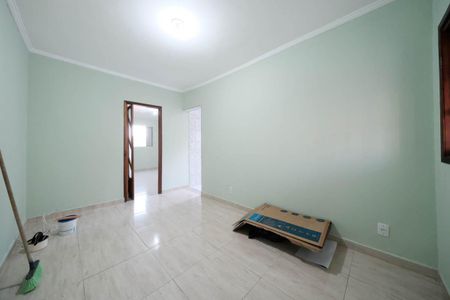 Sala de casa para alugar com 1 quarto, 70m² em Vila Euthalia, São Paulo