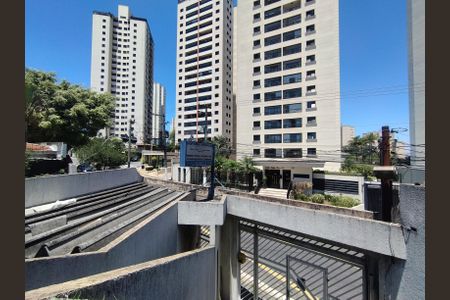 Vista da Rua de casa para alugar com 6 quartos, 475m² em Vila Vermelha, São Paulo