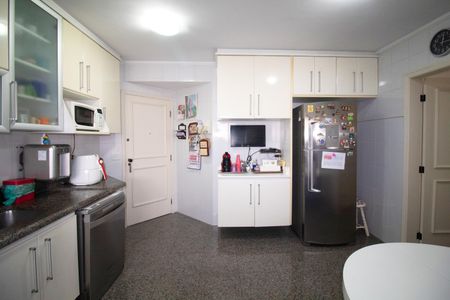 Apartamento à venda com 148m², 4 quartos e 3 vagas