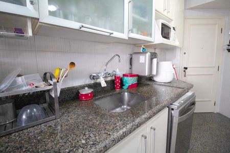 Apartamento à venda com 148m², 4 quartos e 3 vagas