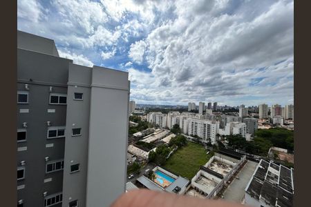 Quarto 1 vista de apartamento para alugar com 2 quartos, 40m² em Vila Isa, São Paulo