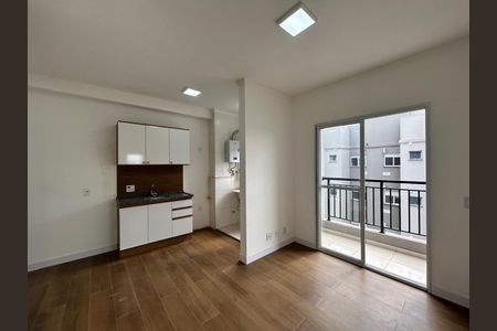 Sala/Cozinha de apartamento para alugar com 2 quartos, 40m² em Vila Isa, São Paulo