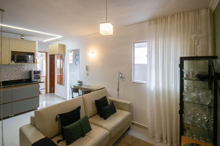 Sala/Cozinha de apartamento à venda com 2 quartos, 55m² em Vila Nivi, São Paulo