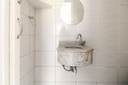 Casa à venda com 75m², 2 quartos e 2 vagasLavabo 