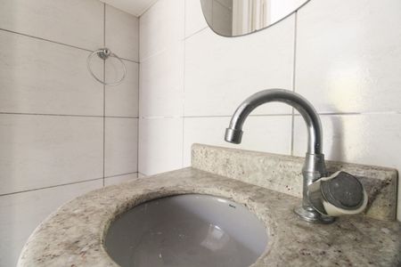 Casa à venda com 75m², 2 quartos e 2 vagasLavabo 