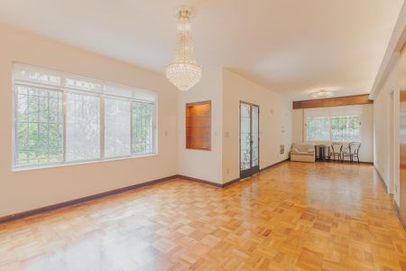 Sala de casa à venda com 6 quartos, 232m² em Sumaré, São Paulo