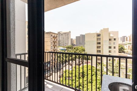 Apartamento à venda com 35m², 2 quartos e sem vaga Apartamento à venda com 35m², 2 quartos e sem vagaVaranda da Sala