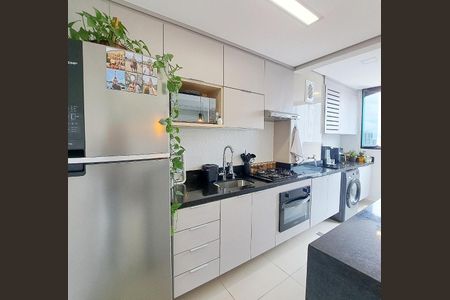 Cozinha de apartamento à venda com 2 quartos, 49m² em Presidente Altino, Osasco