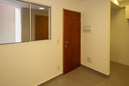 Apartamento para alugar com 1 quarto, 33m² em Vila Paulo Silas, São Paulo