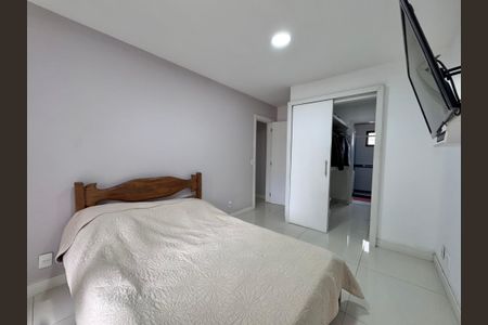 Apartamento à venda com 177m², 3 quartos e 3 vagas Apartamento à venda com 177m², 3 quartos e 3 vagasSuíte 2