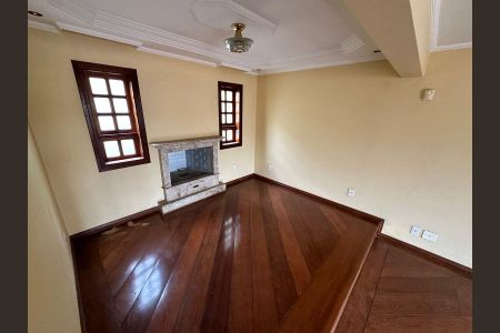 Casa à venda com 3 quartos, 347m² em Anhangabaú, Jundiaí