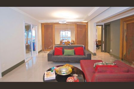 Apartamento à venda com 4 quartos, 261m² em Vila Madalena, São Paulo