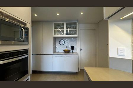 Apartamento à venda com 180m², 4 quartos e 3 vagas